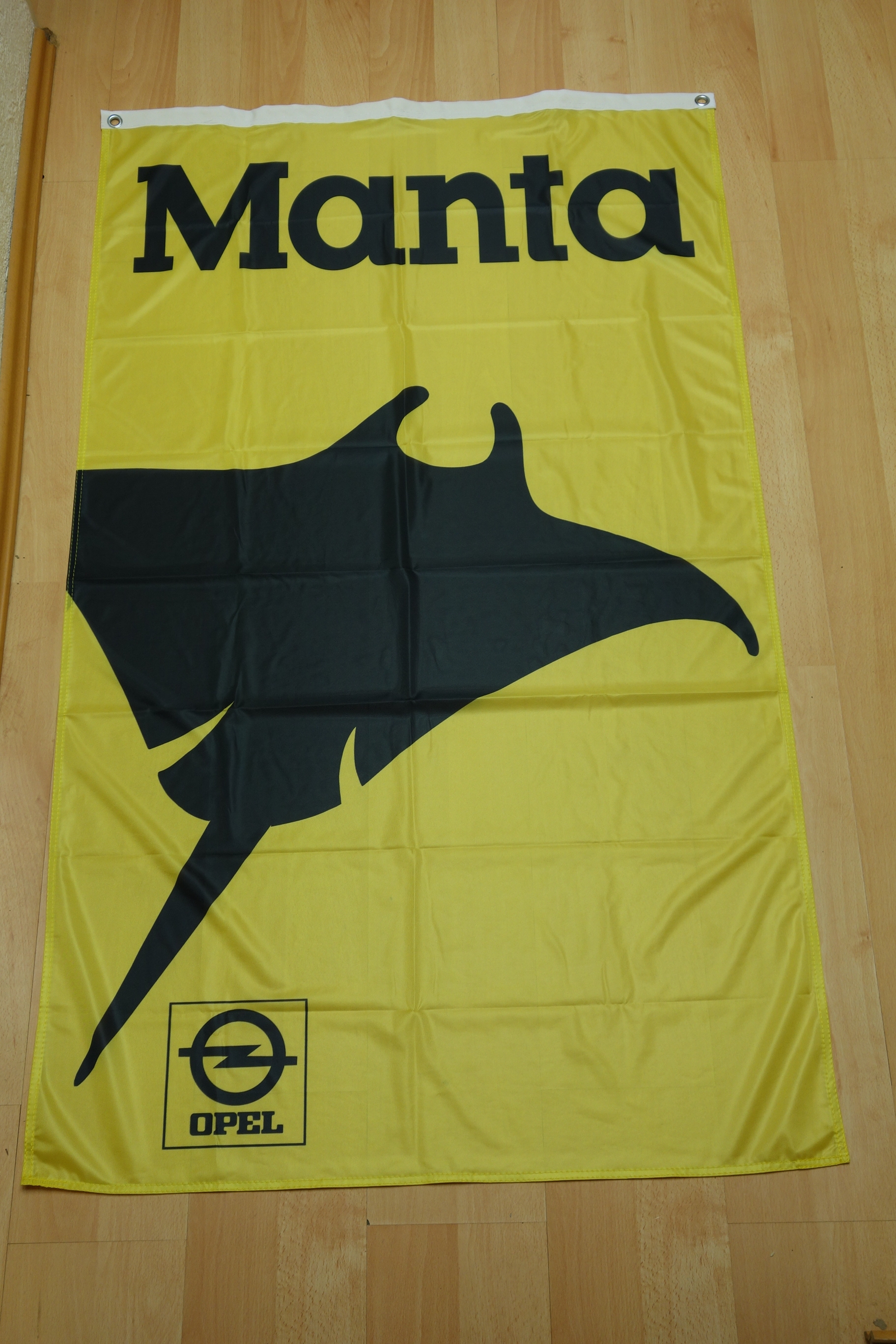 90 x 150 cm Fahne Flagge Opel Manta Banner